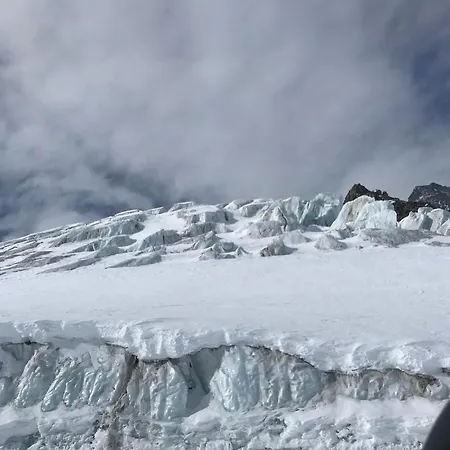 Bergruh 公寓 萨斯费