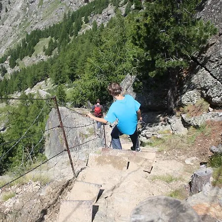 Bergruh شقة Saas Fee